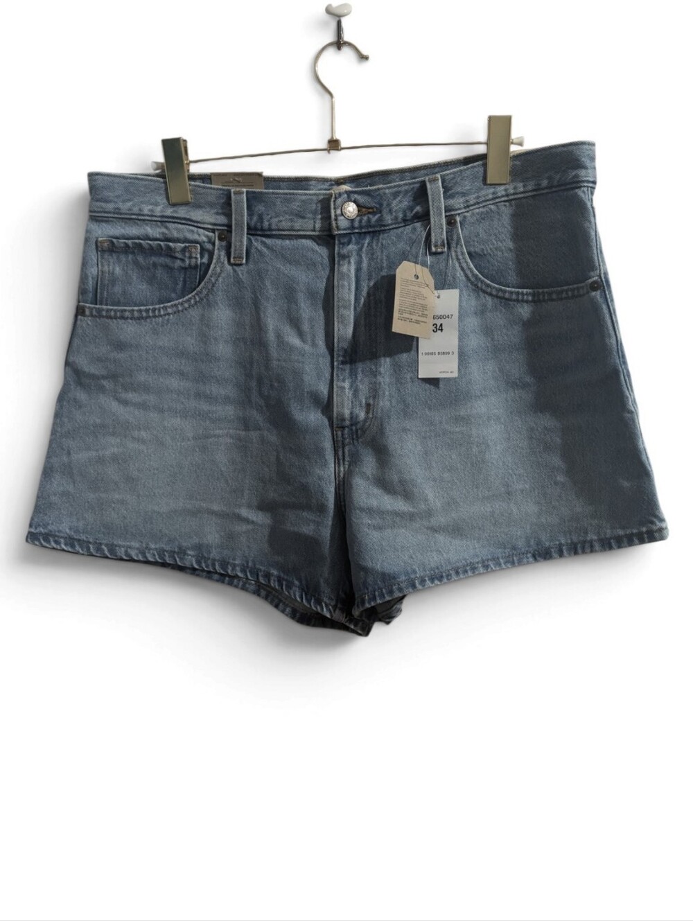 ​👖 Levi's High Rise Denim Shorts Light Wash Size 34 US Women's Size 18 NWT  ✨